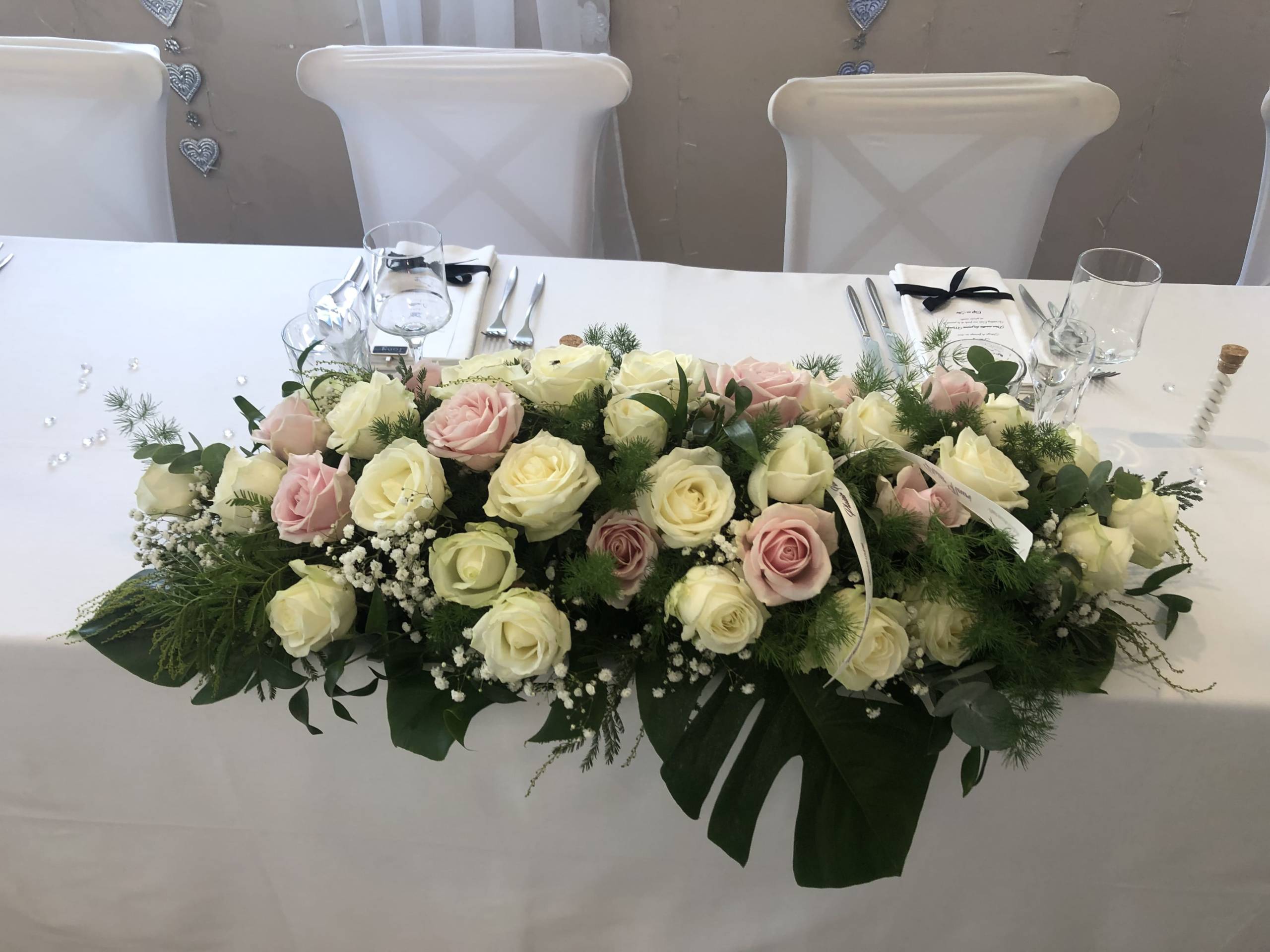 Composition florale mariage table